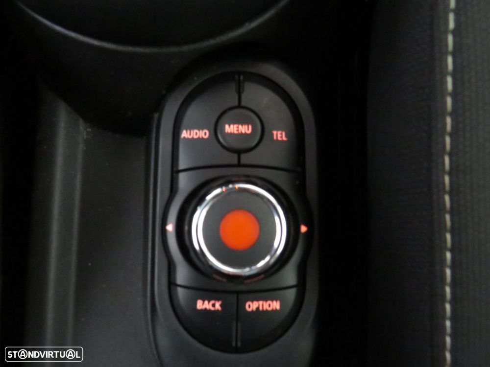 MINI 5 Portas Cooper D - 37