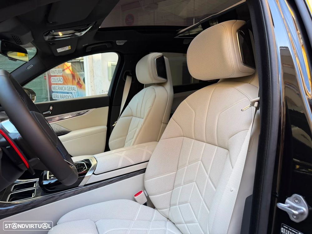 BMW 760 M760e xDrive - 2