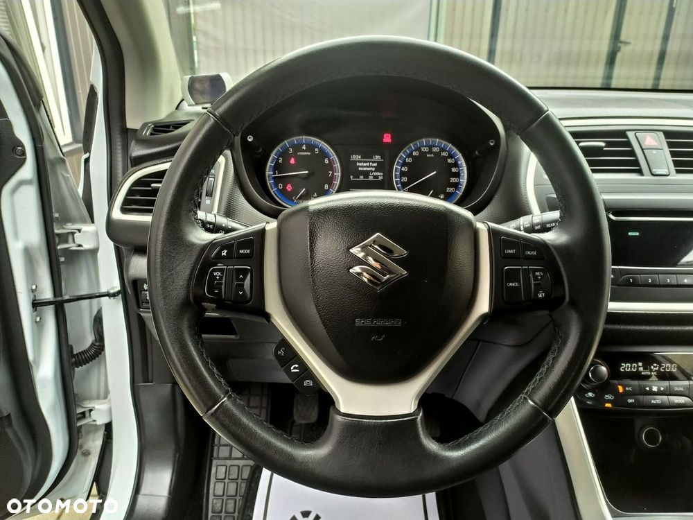 Suzuki SX4 S-Cross - 16