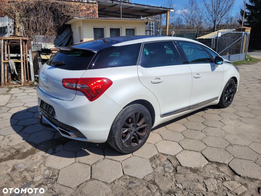 Citroën DS5 BlueHDi 120 Business Class - 13