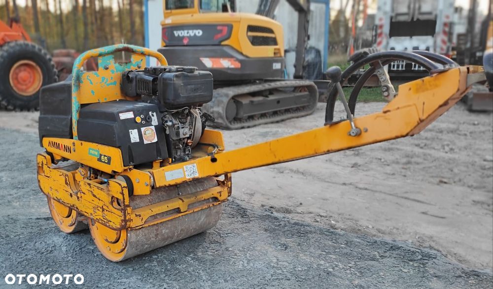 Bobcat E35, 3 łyżki - 7