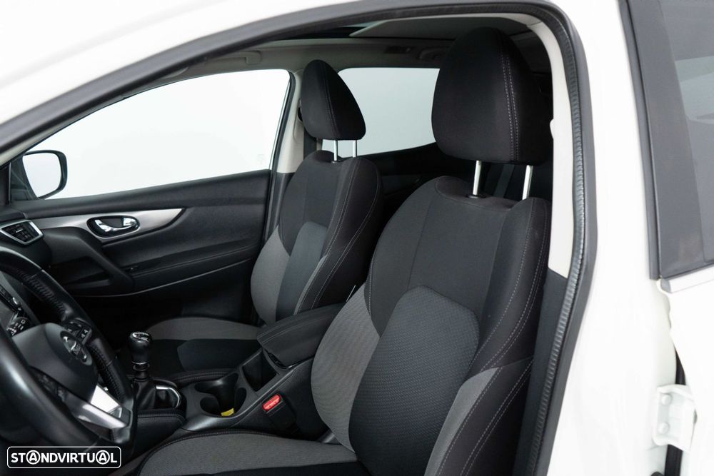 Nissan Qashqai 1.5 dCi 360 - 13