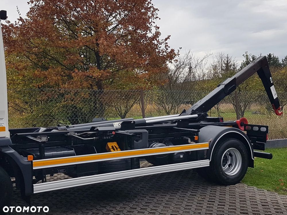 MAN TGL 12.220 HAKOWIEC 4x2 KLIMA HAKOWIEC DO KONTENERÓW - 25