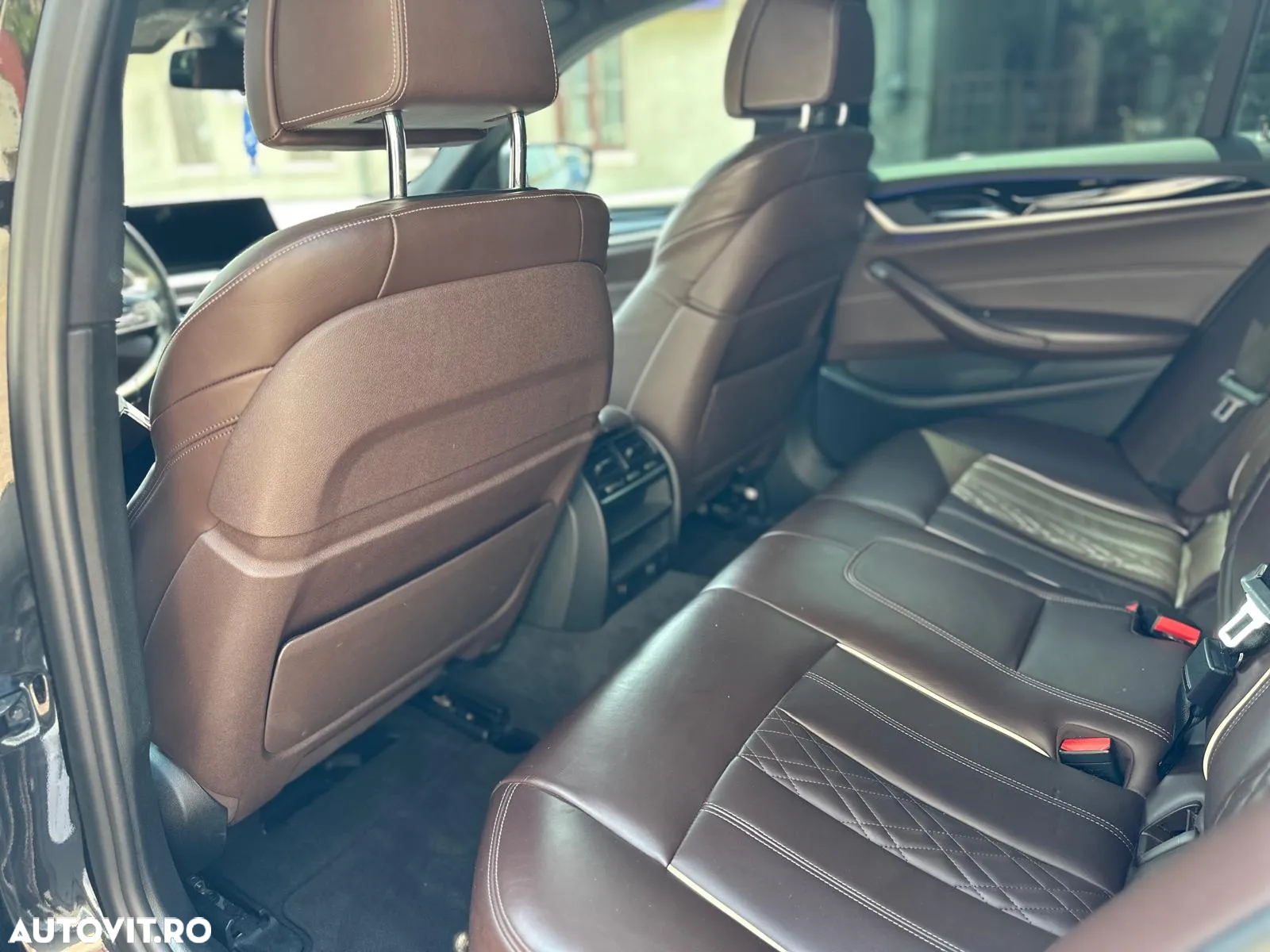 BMW Seria 5 530d xDrive Aut. - 9