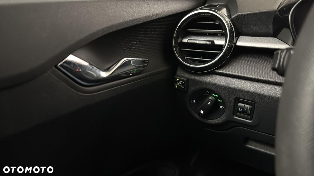 Skoda Fabia 1.0 Ambition - 27