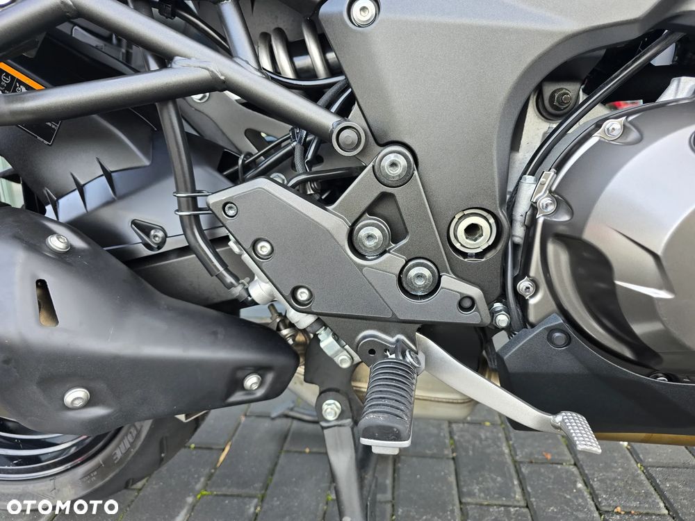Kawasaki Versys 1000 - 18