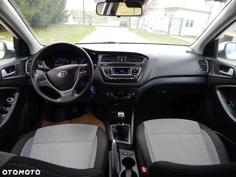 Hyundai i20 1.2 BlueDrive Comfort - 14