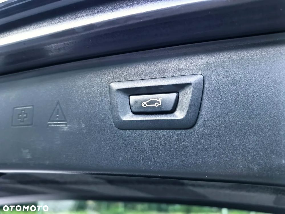 BMW Seria 5 520d - 36