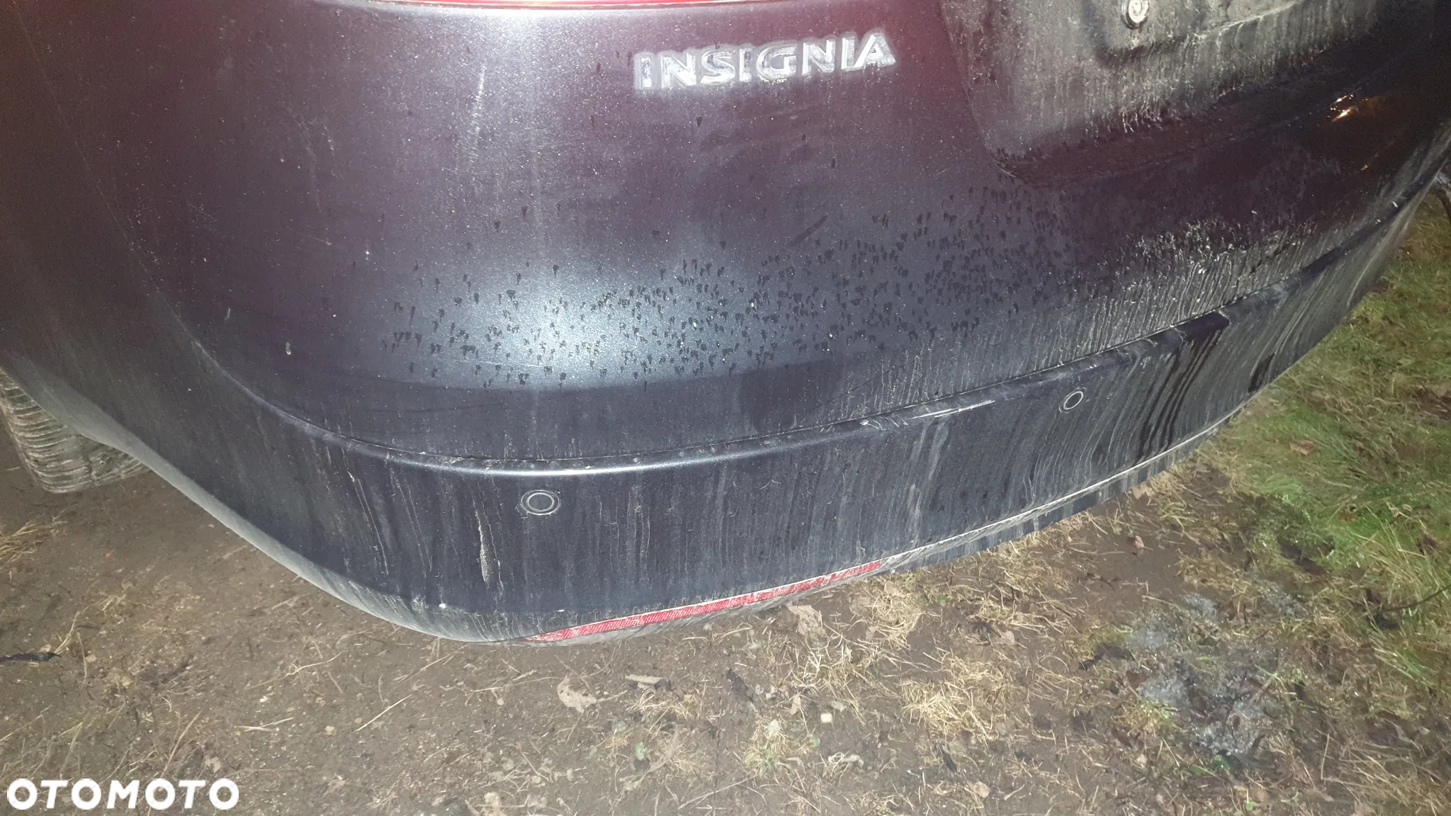 Opel Insignia A kombi zderzak tył Z22C 4 pdc - 2