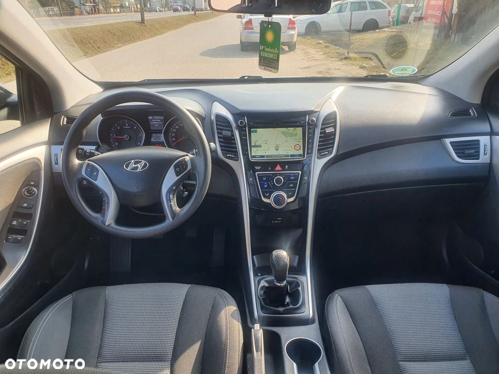 Hyundai i30 blue 1.6 CRDi Classic Navigation - 11