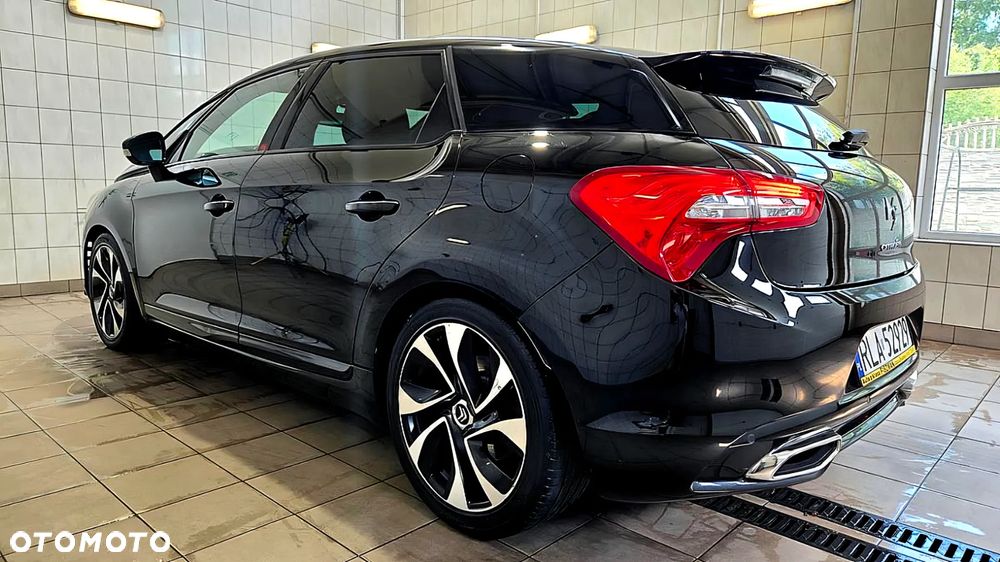 Citroën DS5 THP 200 SoChic - 4