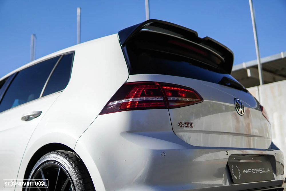 VW Golf GTI Performance BlueMotion - 18