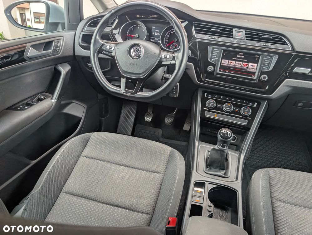 Volkswagen Touran 1.6 TDI BMT Comfortline - 30