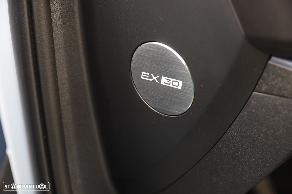 Volvo EX30 69 kWh Single Motor Extended Range Core - 24