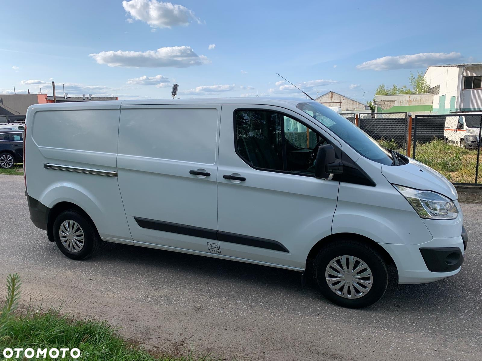 Ford Transit Custom - 8