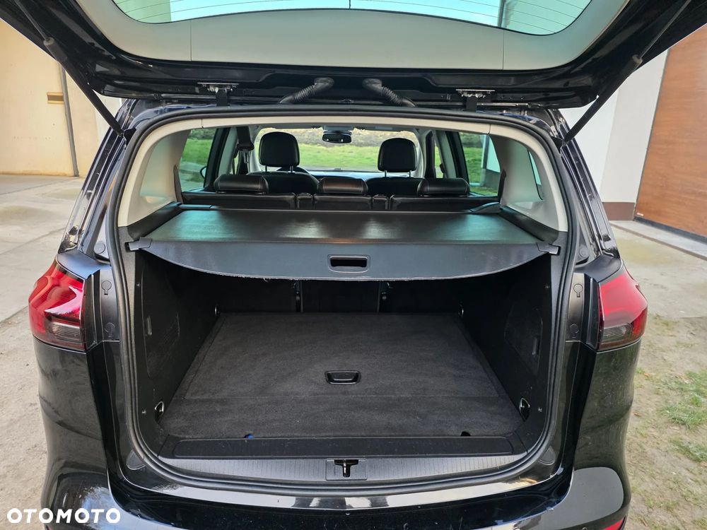 Opel Zafira 2.0 D (CDTI ecoFLEX) Start/Stop Active - 11