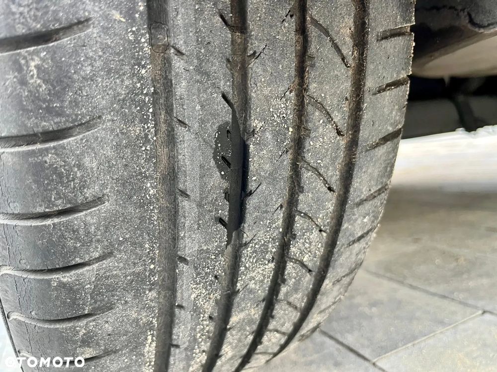 Citroën C3 1.2 PureTech Shine EAT6 - 23