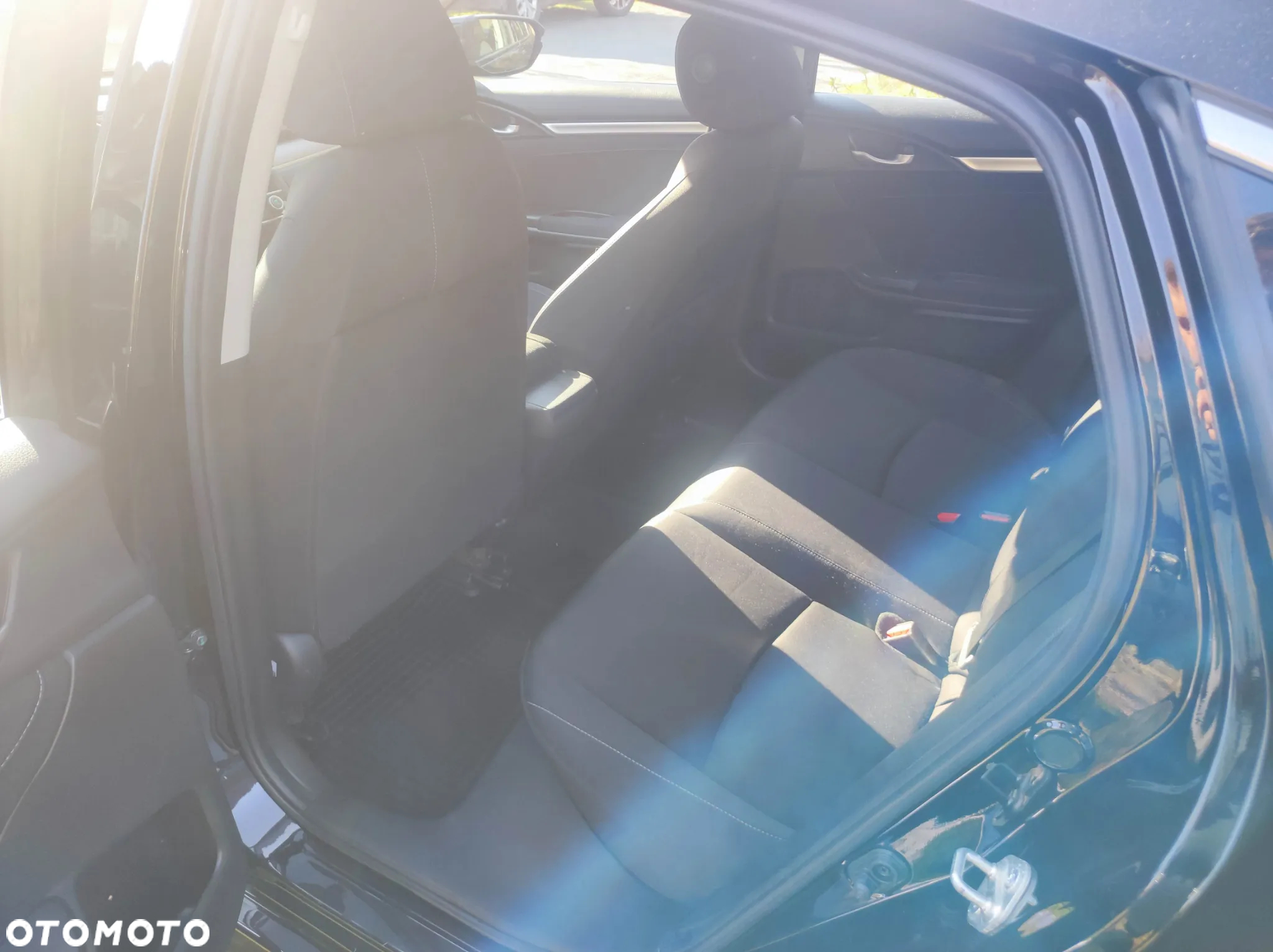 Honda Civic 1.5 T Elegance - 30