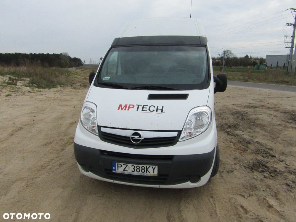 Opel vivaro - 2