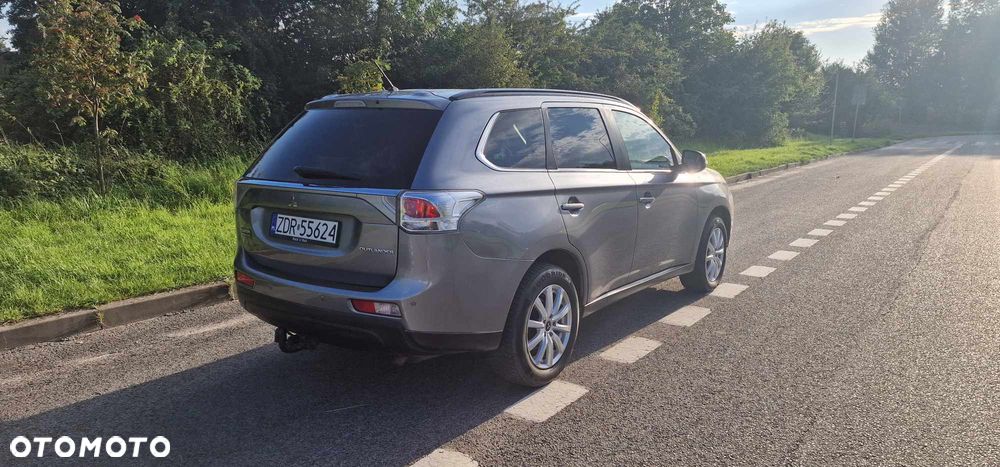 Mitsubishi Outlander 2.2 DID Intense - 8