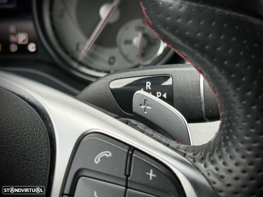 Mercedes-Benz CLA 200 d Shooting Brake AMG Line Aut. - 29