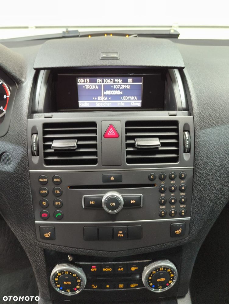 Mercedes-Benz Klasa C 200 CDI DPF BlueEFFICIENCY SPORT EDITION - 36