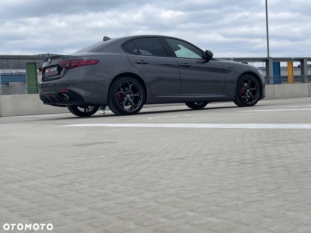 Alfa Romeo Giulia 2.0 Turbo Veloce Q4 - 12
