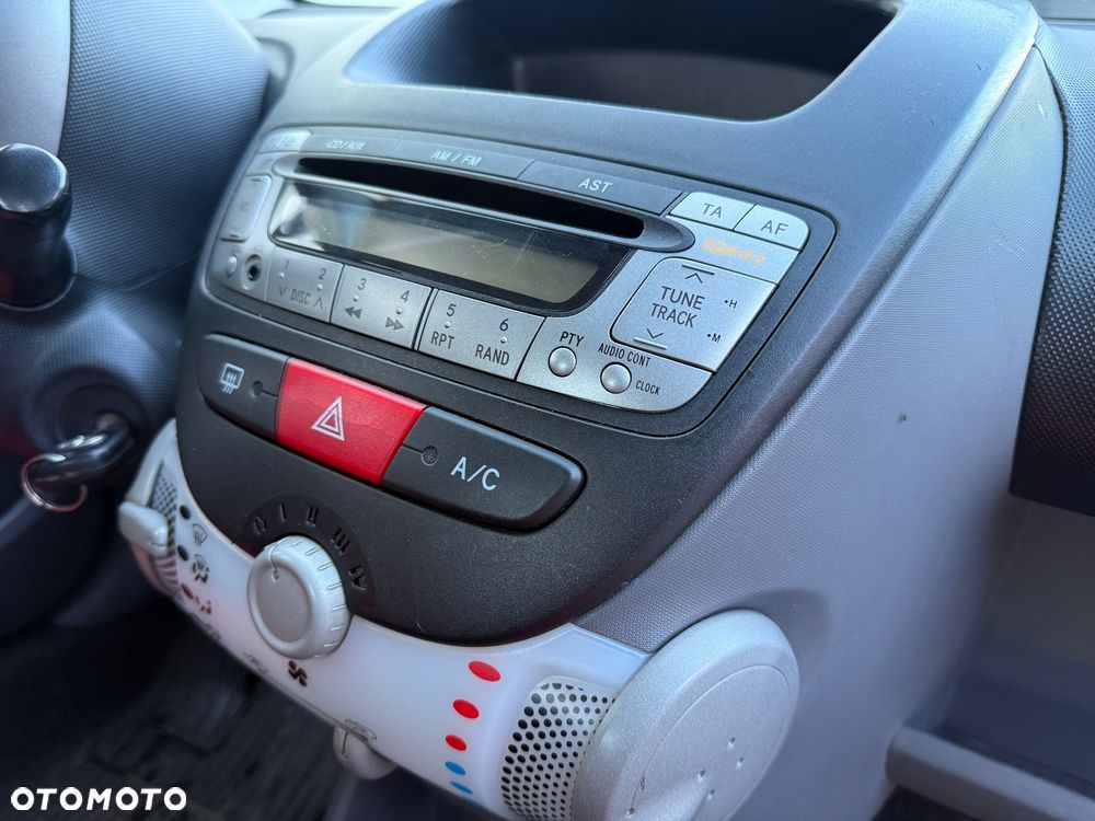 Toyota Aygo 1.0 VVT-i Luna EU5 - 11