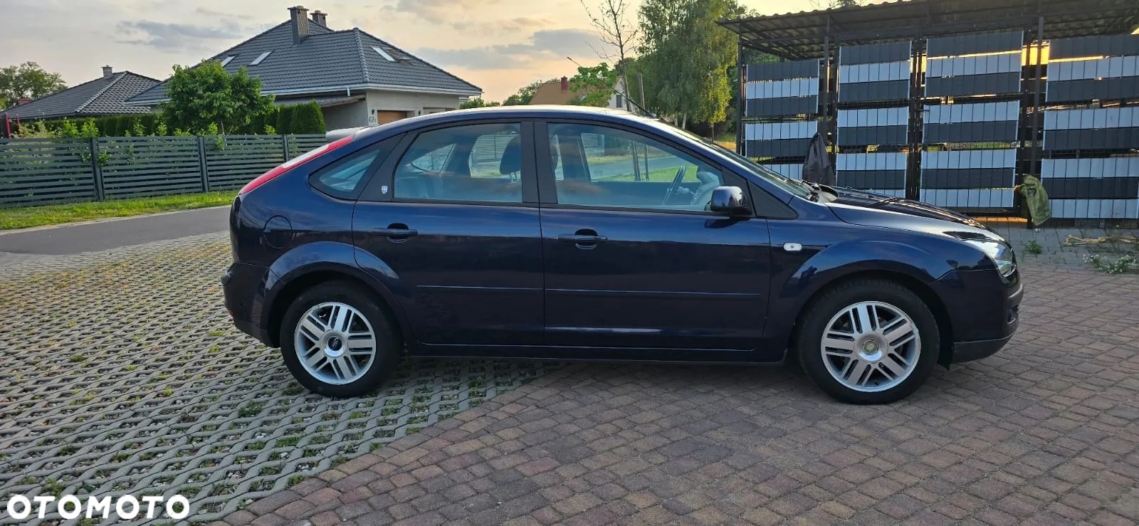 Ford Focus 1.6 Ghia - 4