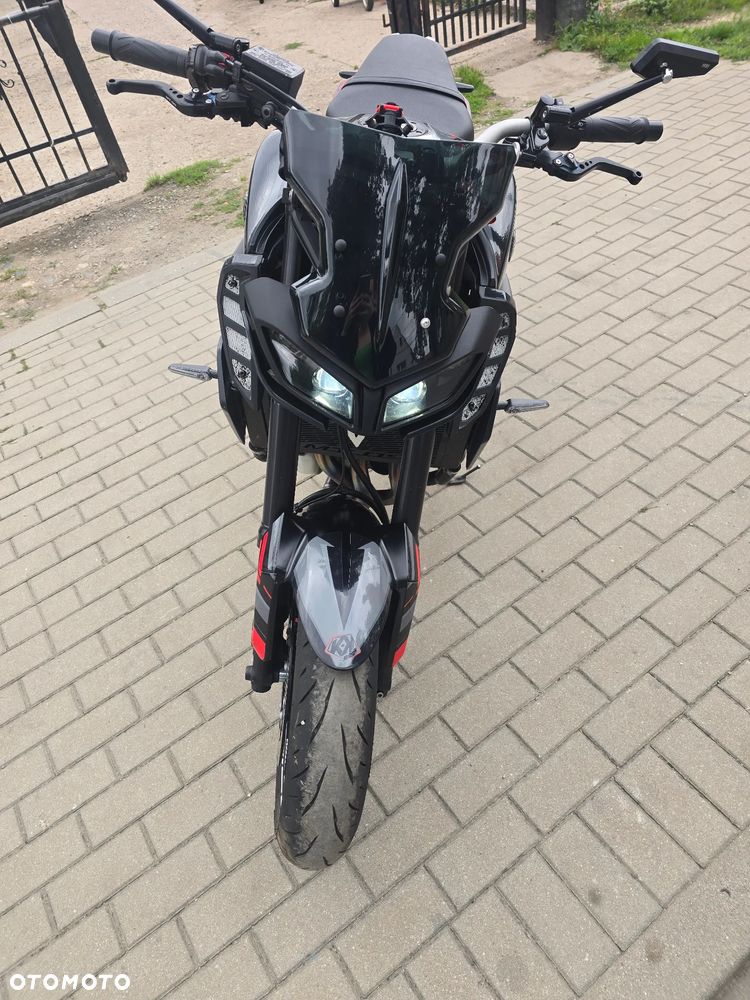 Yamaha MT - 5