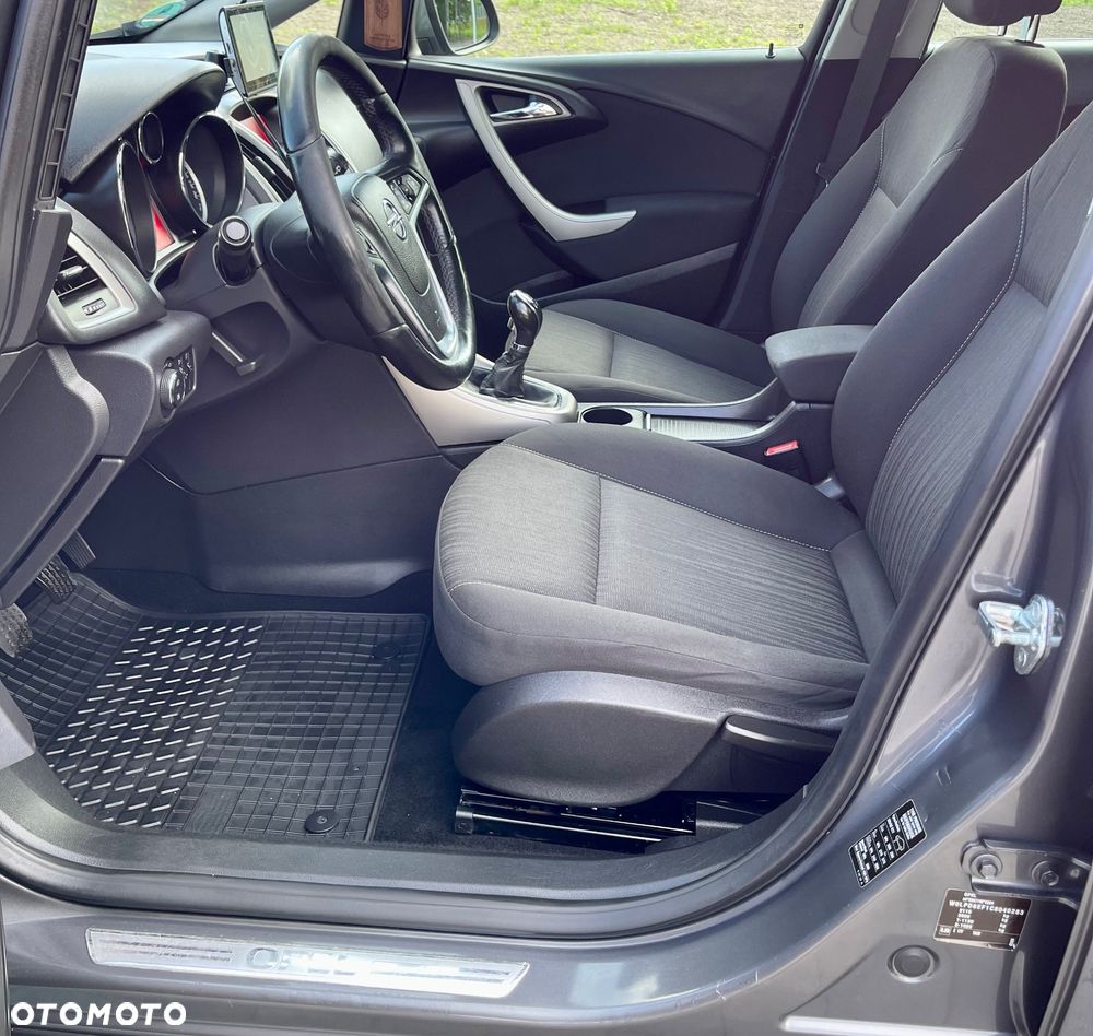Opel Astra 1.7 CDTI DPF Cosmo - 14
