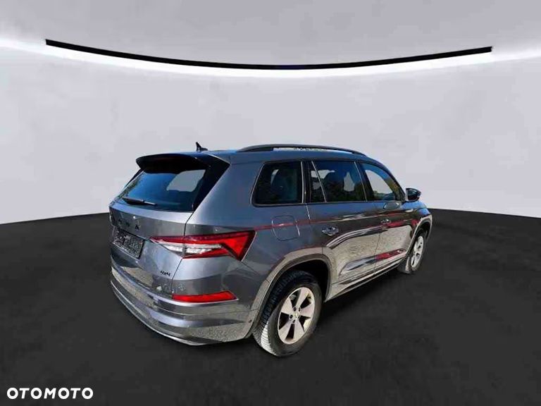 Skoda Kodiaq 2.0 TDI 4x4 DSG Sportline - 4