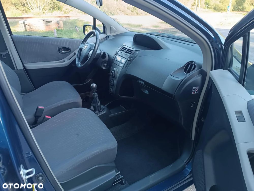 Toyota Yaris 1.33 VVT-i Sol - 10