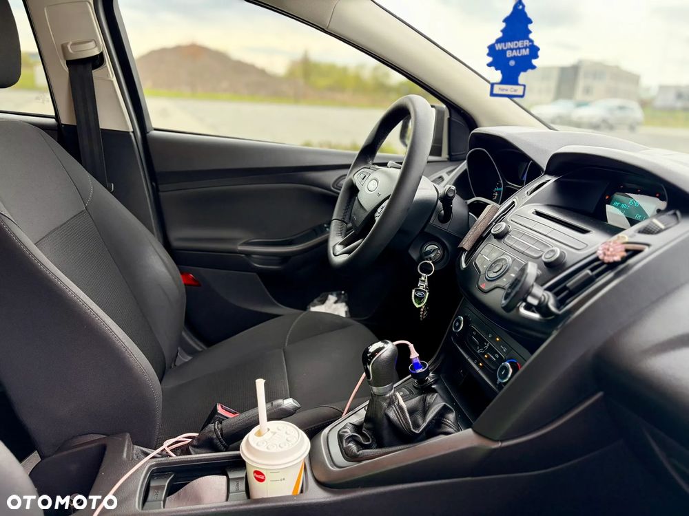 Ford Focus 1.0 EcoBoost 99g Trend - 9