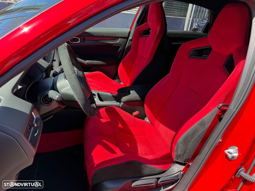 Honda Civic 2.0 VTEC Turbo Type R - 26