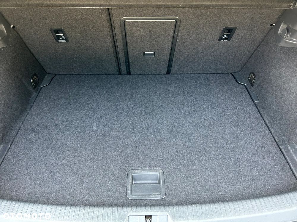 Volkswagen Golf 1.4 TSI BMT Comfortline - 20