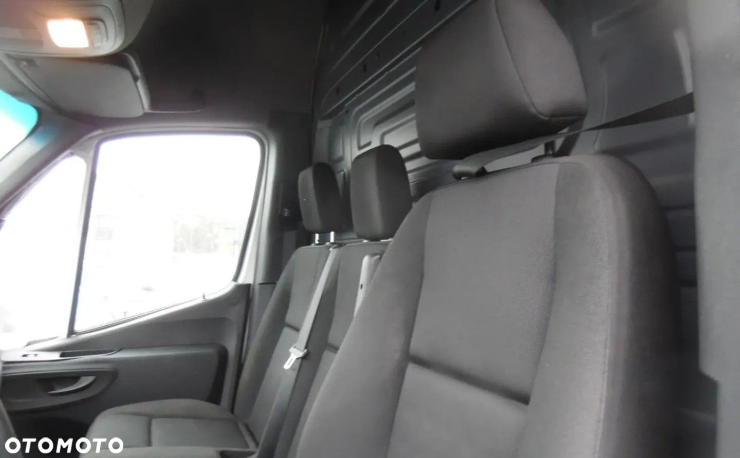 Mercedes-Benz Sprinter - 8