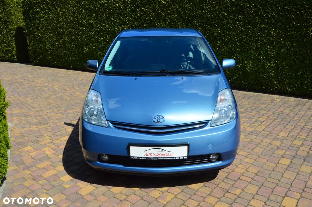 Toyota Prius - 33