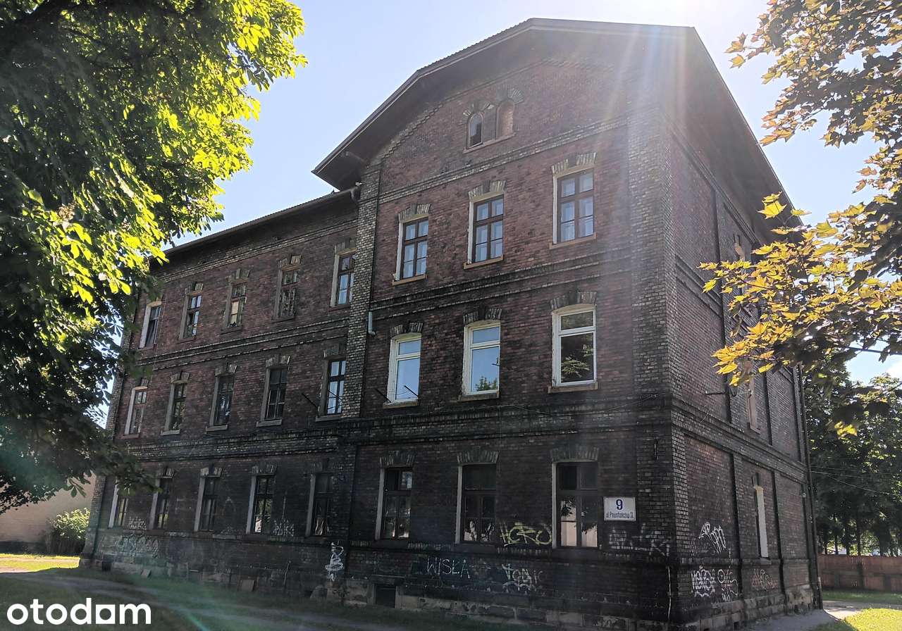 Kompleks siedmiu mieszkań - Oświęcim, ul. Powstańców Śląskich 9