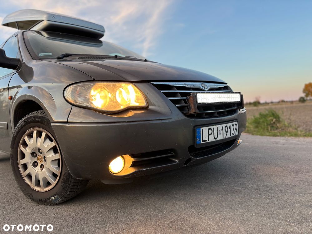 Chrysler Voyager 2.8 LX CRD - 6