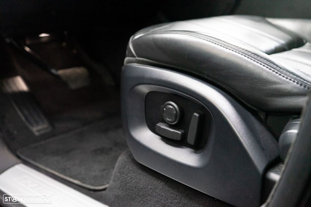 Land Rover Range Rover Sport 2.0 SD4 HSE - 27