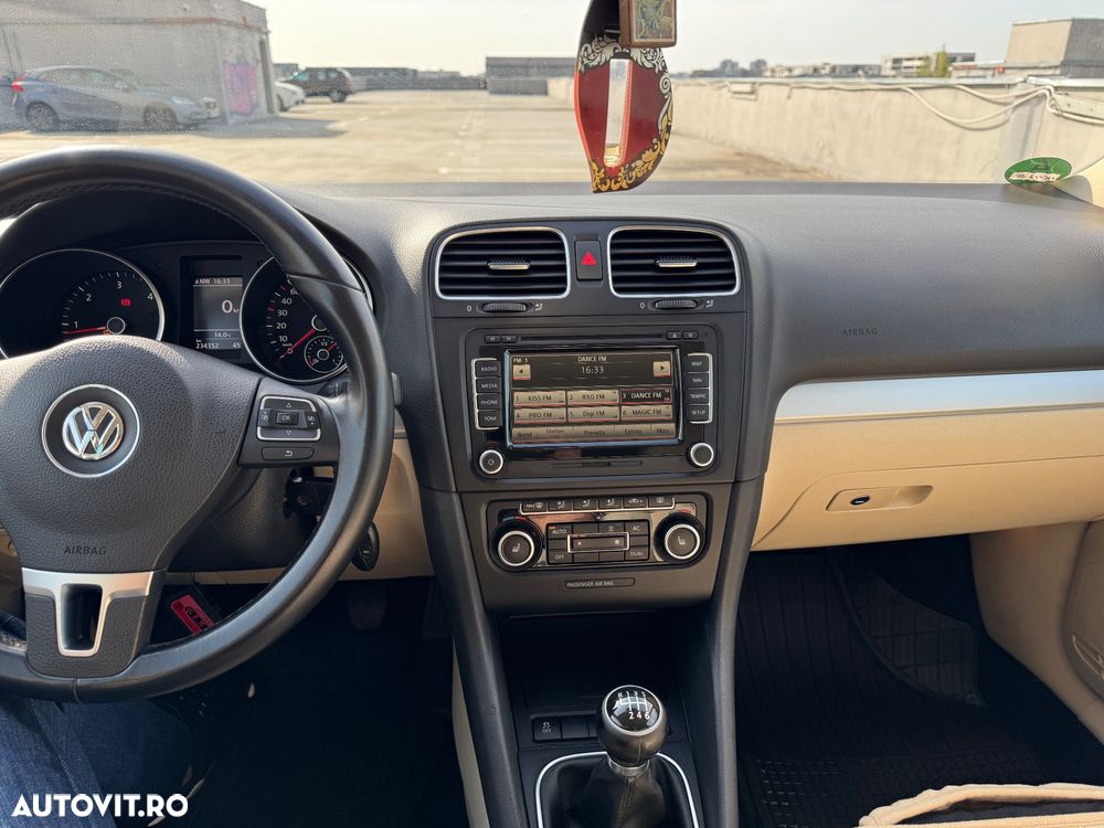 Volkswagen Golf 2.0 TDI DPF BlueMotion Technology Comfortline - 10