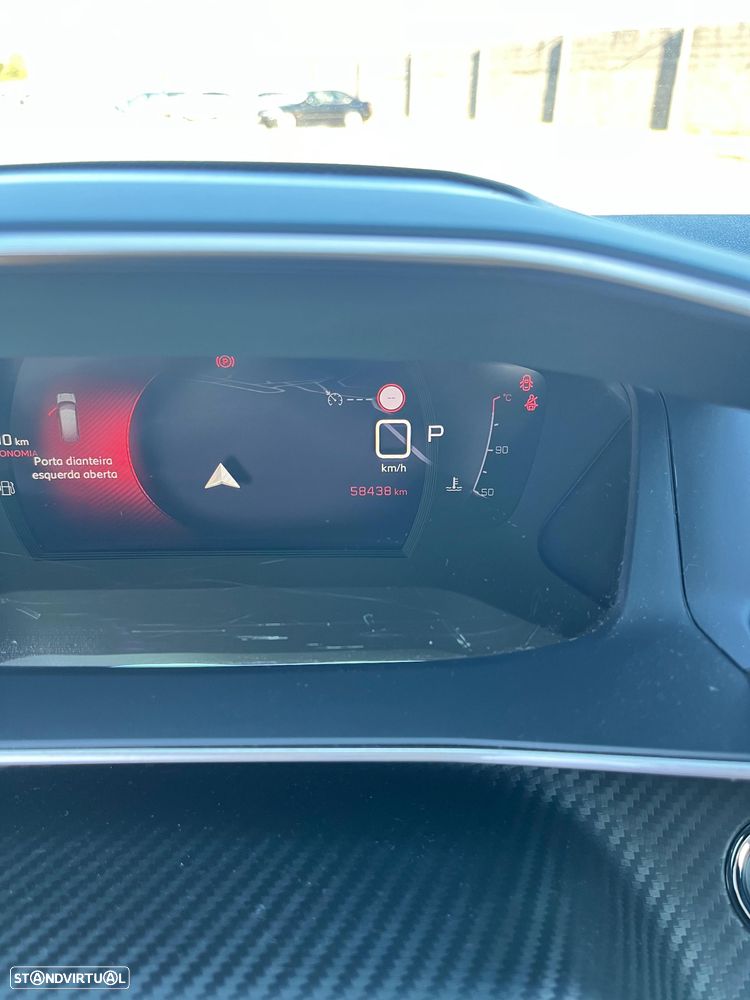 Peugeot 2008 1.2 PureTech Allure Pack EAT8 - 9