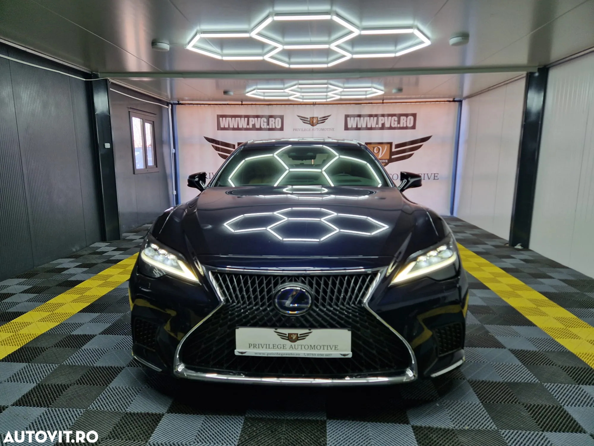 Lexus Seria LS - 2