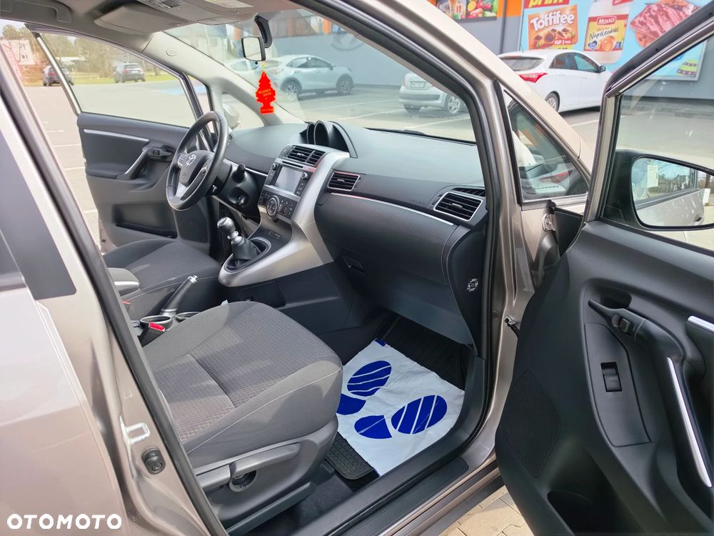 Toyota Verso 1.6 D-4D 5-Sitzer Start/Stop Executive - 17