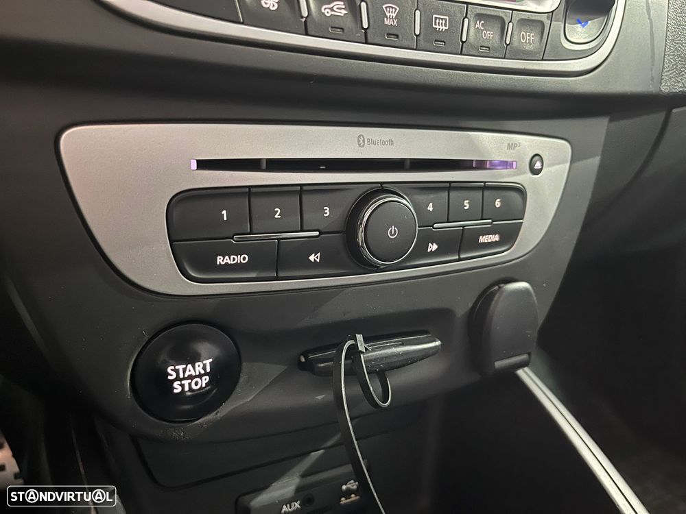 Renault Mégane Sport Tourer 1.6 dCi GT Line SS - 16