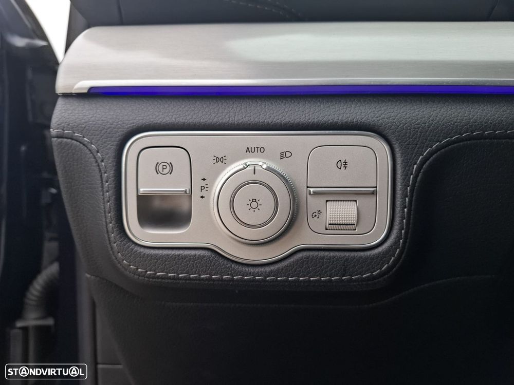 Mercedes-Benz GLE 300 d 4Matic - 33