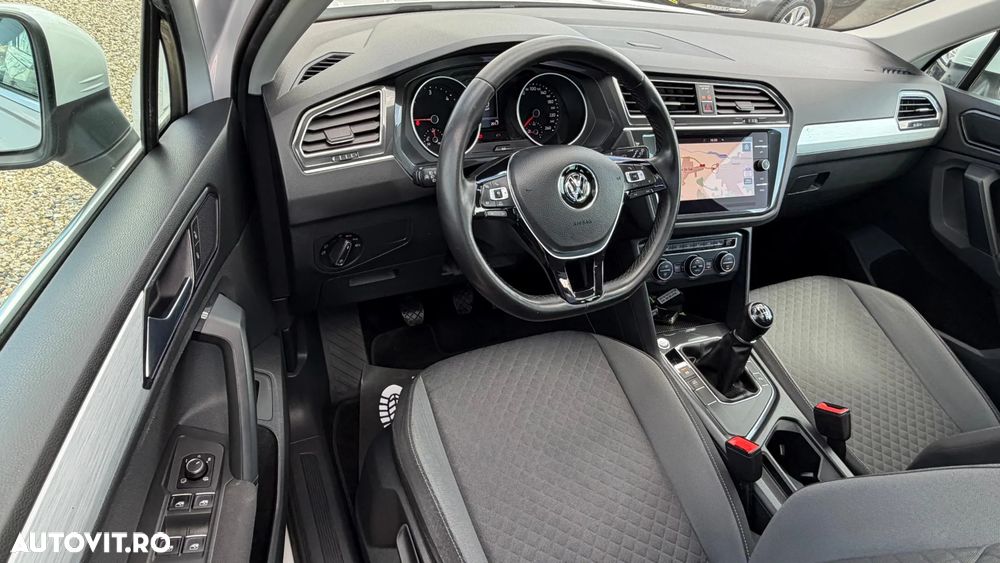 Volkswagen Tiguan 2.0 TDI SCR (BlueMotion Technology) Comfortline - 19