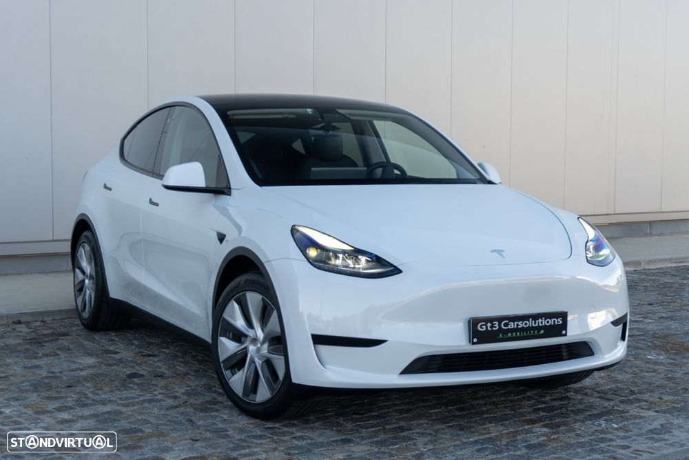 Tesla Model Y 2023 photo 3