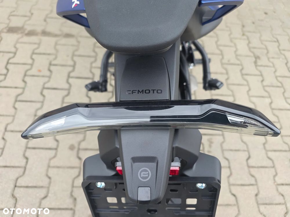 CFMoto 675NK - 17